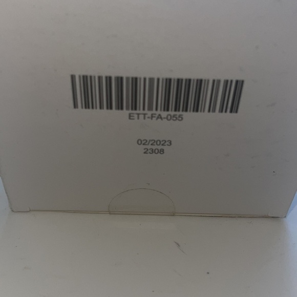 NWBOX- Ettika mini ring box. 3”X2 with gold rims - Picture 6 of 6